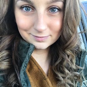 Meet your Posher, Vanessa